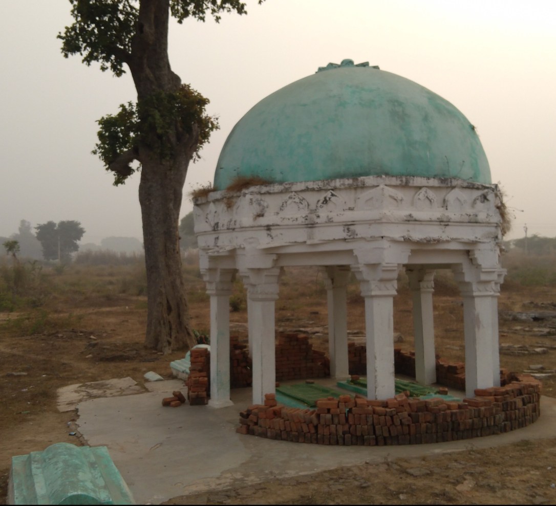 Mazar Shareef Hazrat Qazi Syed Ruknuddin Madni r.a