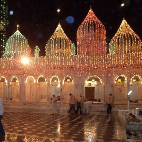 150136_561540047204158_1374209031_n