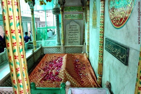 150947_562038490474629_332610658_n