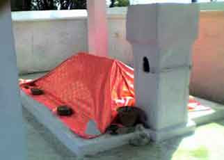 Mazar-e-Mubarak-of-Hazrat-A