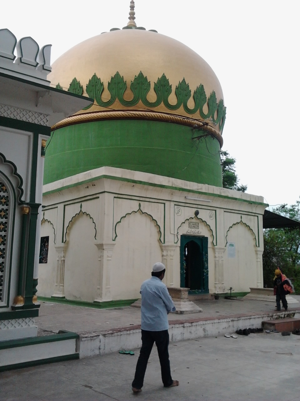 hazrat-syed-shah-peer-mohammad-r-atila-masjid