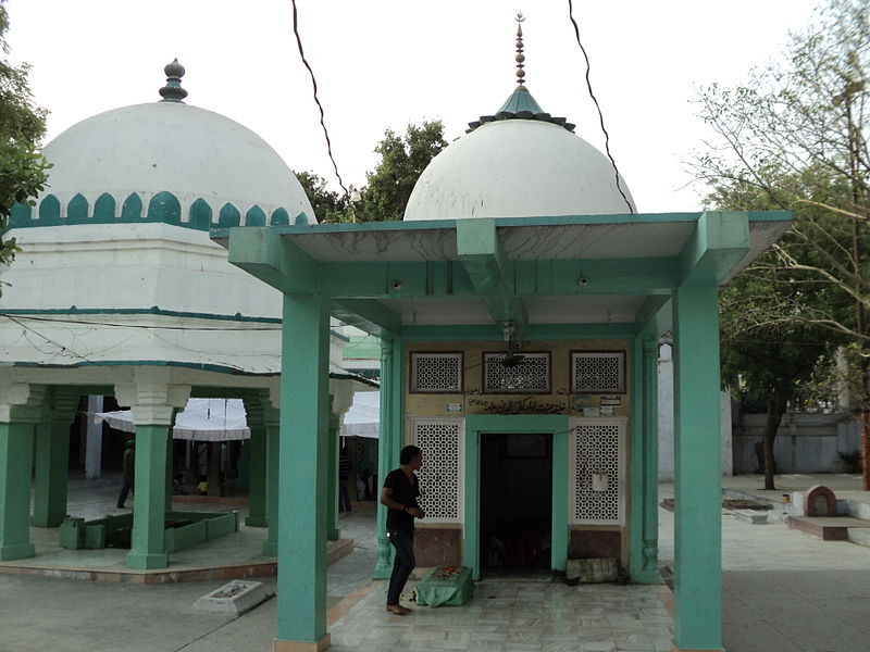 800px-Hazrat_Kamal_Uddin_Allama_R.A