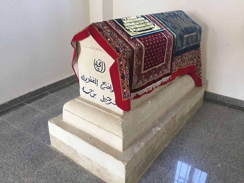 800px-Shrine_of_Sharhabeel_ibn_Hasana_04
