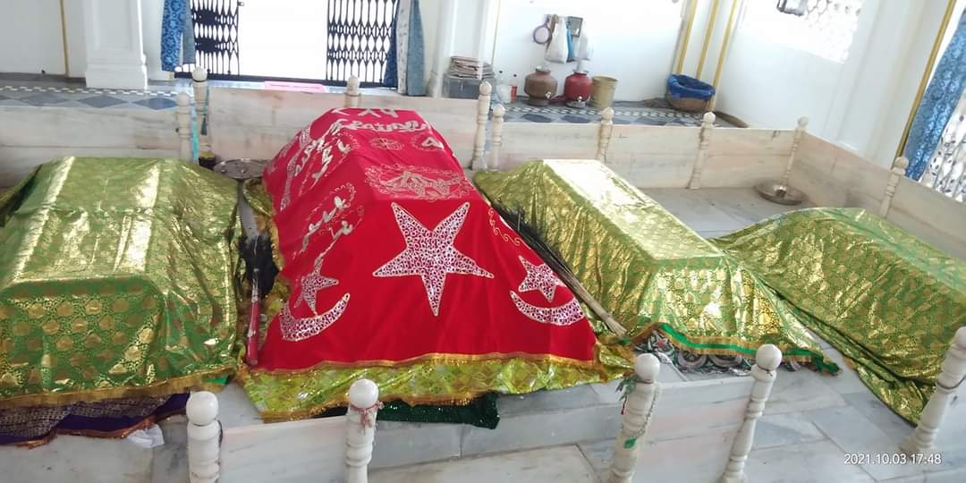 Daragah-Hazrat-Khwaja-Syed-Shaikh-Serajuddin-Chishty-ka-Andarooni-Manazir-Patan-Gujrat